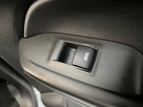 Used 2025 Chevrolet TrailBlazer LT AWD/4WD image 25