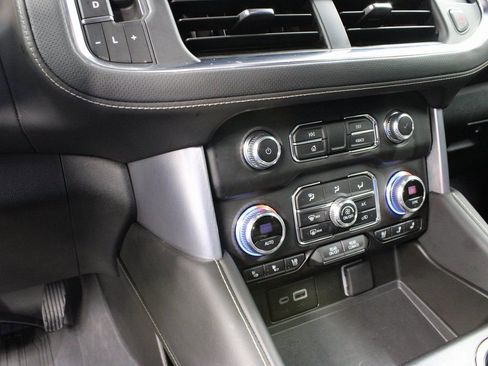 Used 2024 GMC Yukon XL SLT w/ SLT Luxury Package image 61