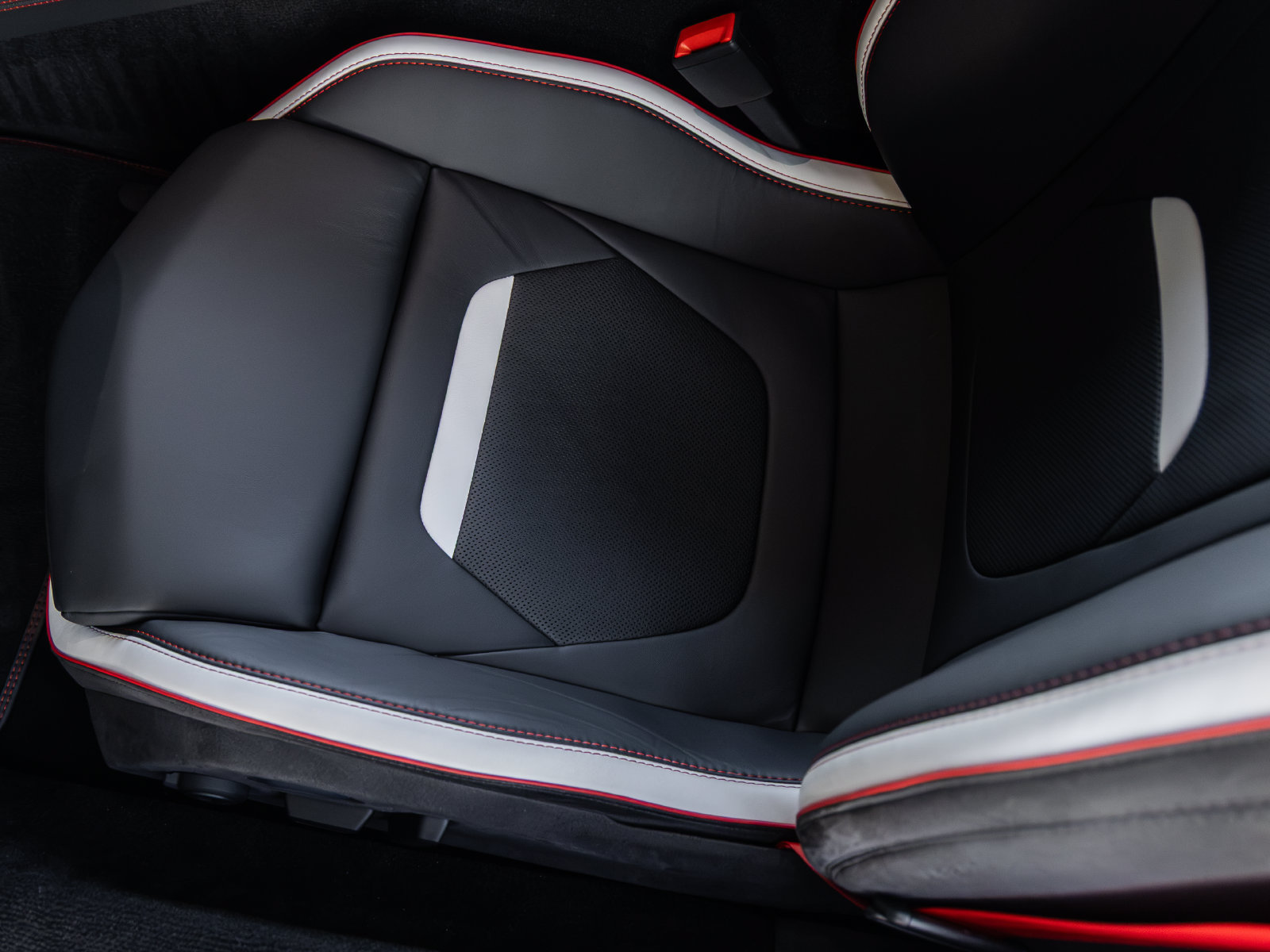 Used 2026 Lamborghini Temerario AWD/4WD image 34