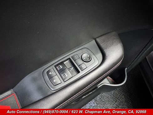 Used 2018 Dodge Challenger SRT Hellcat RWD image 21