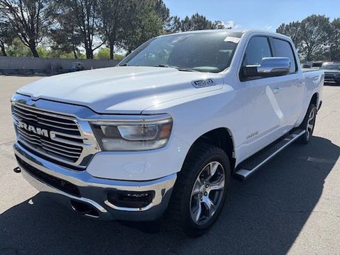 Used 2023 RAM 1500 Laramie AWD/4WD image 3