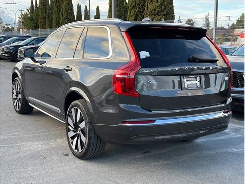 Used 2023 Volvo XC90 T8 Ultimate image 6