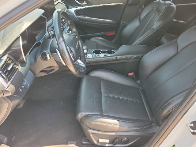 Used 2022 Genesis G70 2.0T RWD image 12