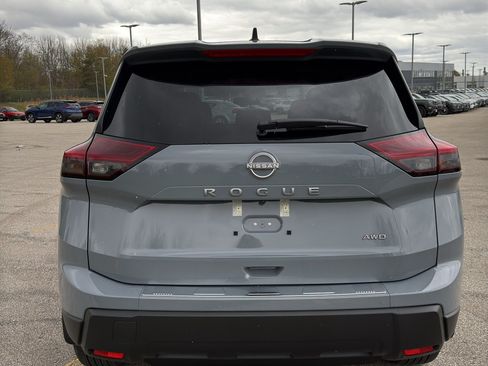 New 2026 Nissan Rogue SV w/ Cold Weather Package AWD/4WD image 7