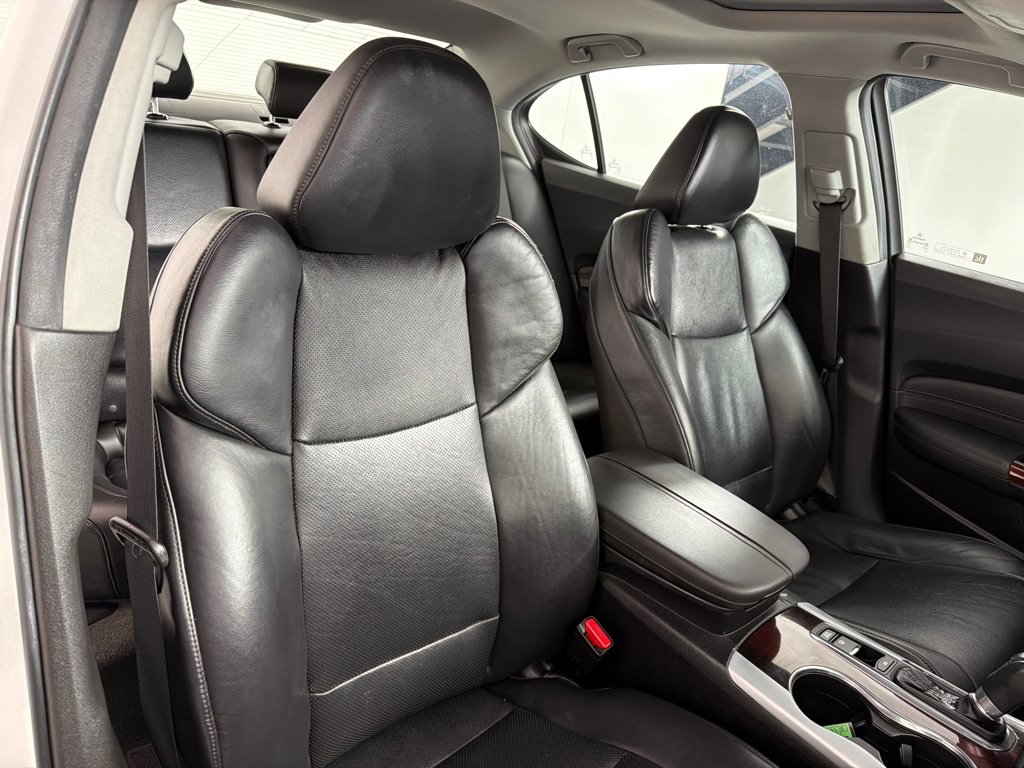 Used 2016 Acura TLX w/ Technology Package FWD image 24
