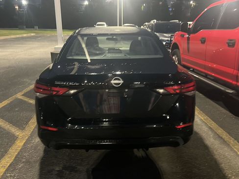 Used 2024 Nissan Sentra S image 9