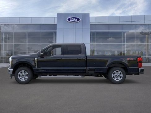 New 2026 Ford F350 XLT w/ XLT Premium Package AWD/4WD image 3