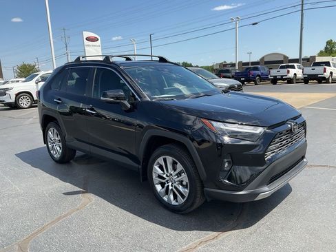 Used 2024 Toyota RAV4 Limited w/ Weather Package image 22