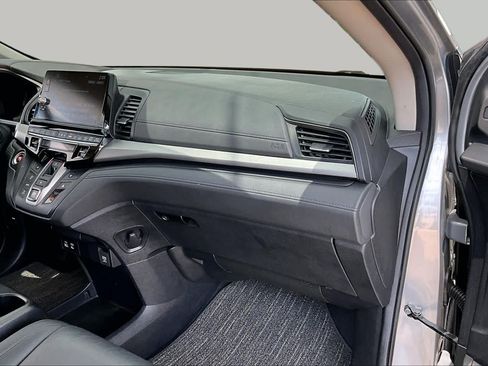 Certified 2025 Honda Odyssey EX-L image 18