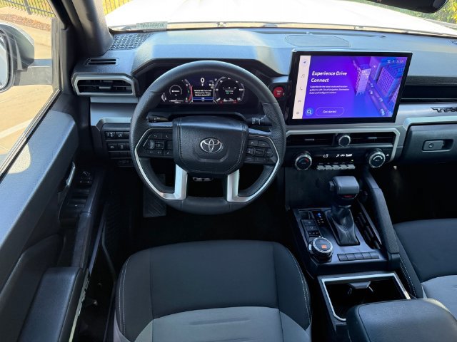 Used 2025 Toyota Tacoma TRD Sport AWD/4WD image 24