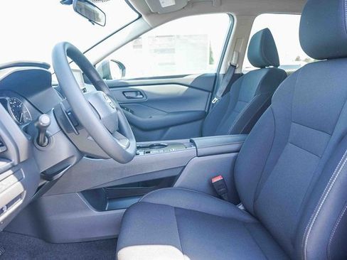 New 2026 Nissan Rogue S image 18