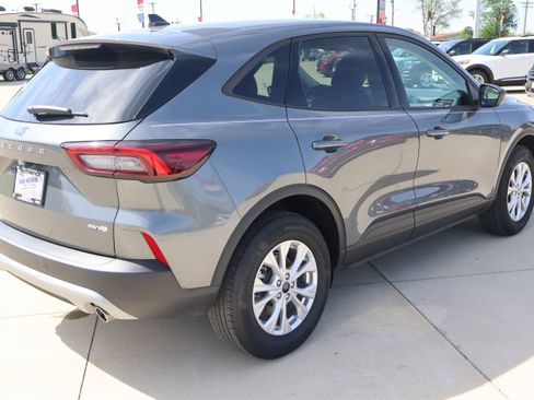 Used 2025 Ford Escape Active w/ Tech Pack #1 AWD/4WD image 5