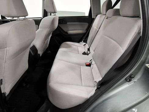 Used 2018 Subaru Forester 2.5i Premium AWD/4WD image 12