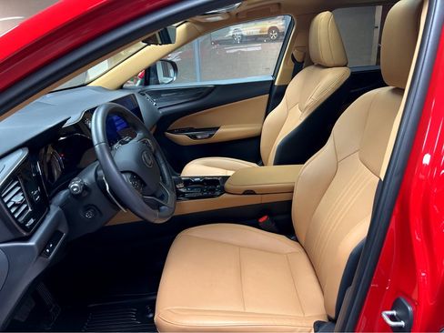 Used 2025 Lexus NX 350 350 Premium image 9