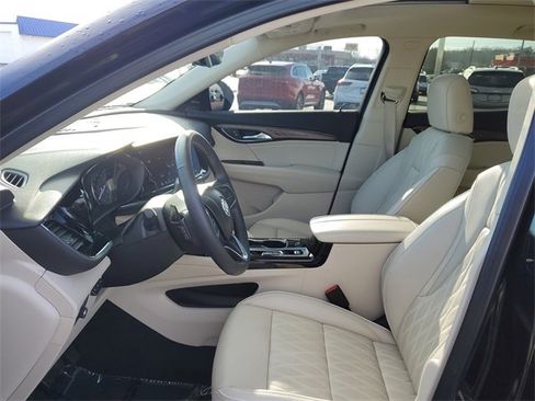 Certified 2023 Buick Envision Avenir image 5