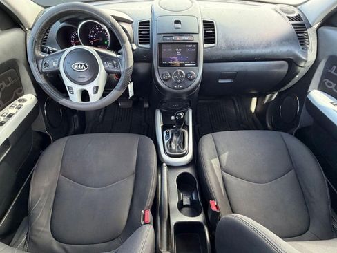 Used 2012 Kia Soul + image 14