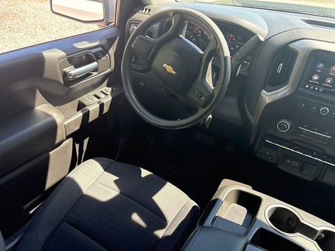 Used 2022 Chevrolet Silverado 1500 Custom AWD/4WD image 21