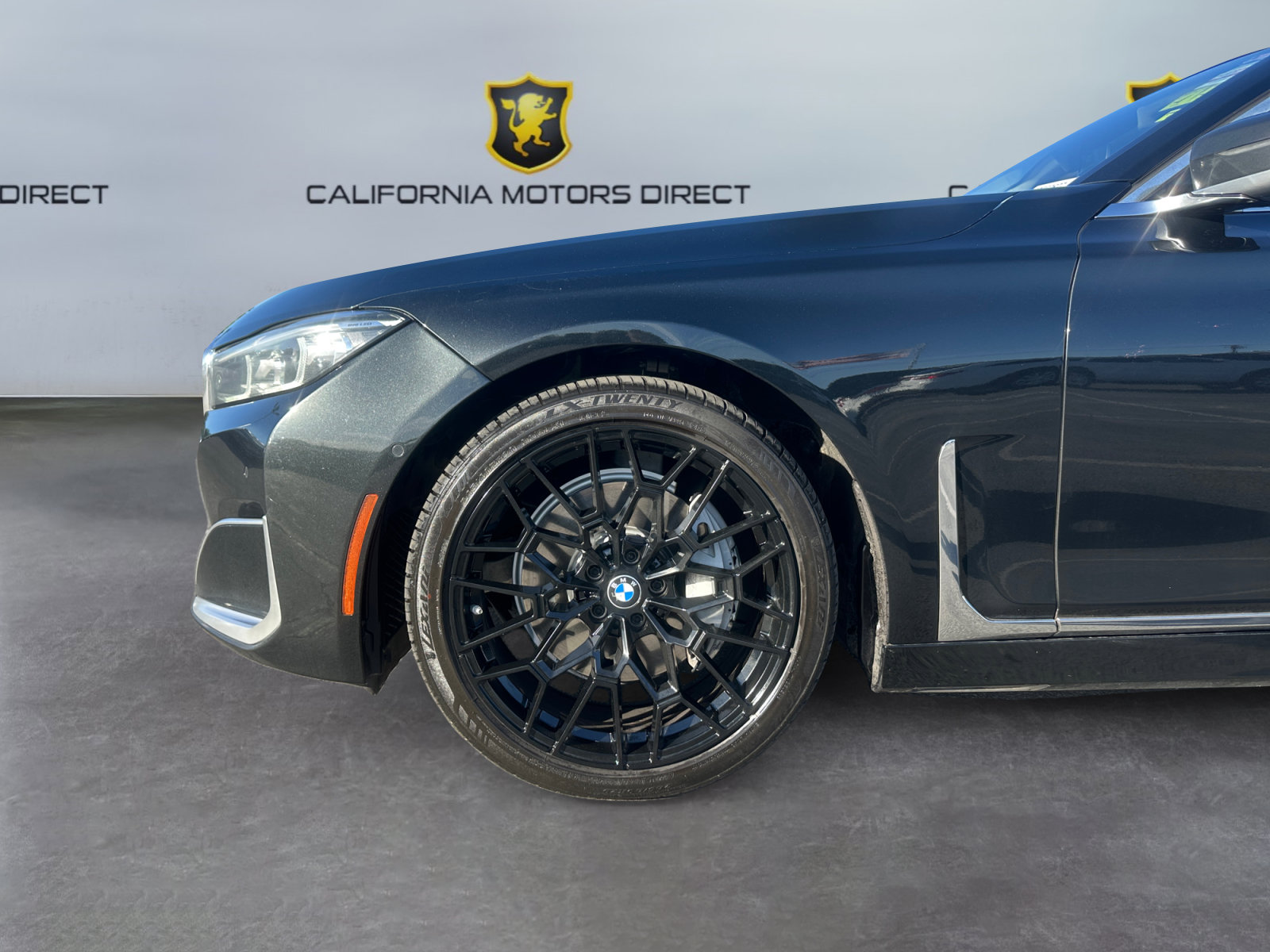 Used 2021 BMW 740i RWD image 14