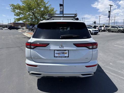 Used 2024 Mitsubishi Outlander SE AWD/4WD image 7