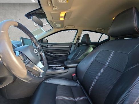 Used 2023 Nissan Altima 2.5 SR AWD/4WD image 19
