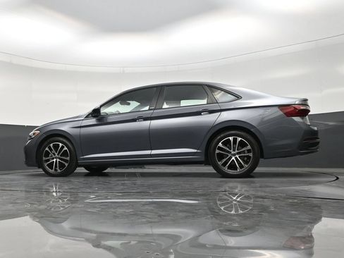 Used 2024 Volkswagen Jetta Sport FWD image 21
