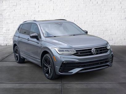 Used 2023 Volkswagen Tiguan SE R-Line