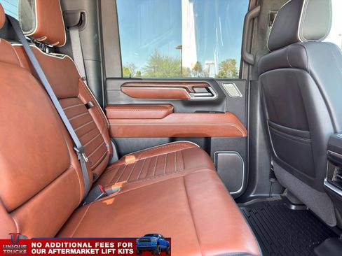 Used 2024 GMC Sierra 2500 Denali Ultimate w/ Max Trailering Package AWD/4WD image 25