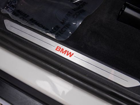 Used 2021 BMW X5 xDrive40i w/ Premium Package image 16