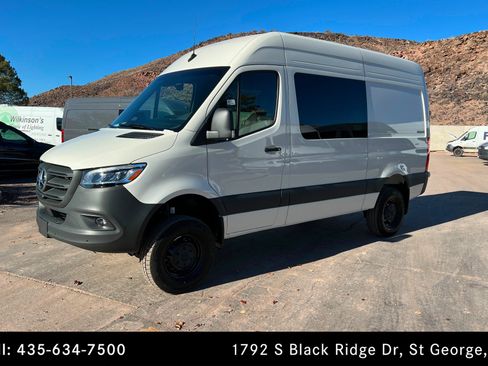 Used 2026 Mercedes-Benz Sprinter 2500 image 1