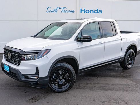 New 2026 Honda Ridgeline Black Edition image 2