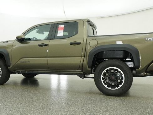 New 2026 Toyota Tacoma TRD Off-Road AWD/4WD image 20