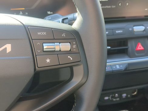 New 2025 Kia K4 EX image 22