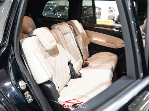 Used 2017 Mercedes-Benz GLS 550 4MATIC image 18