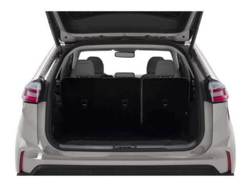 Used 2020 Ford Edge Titanium w/ Equipment Group 301A image 13