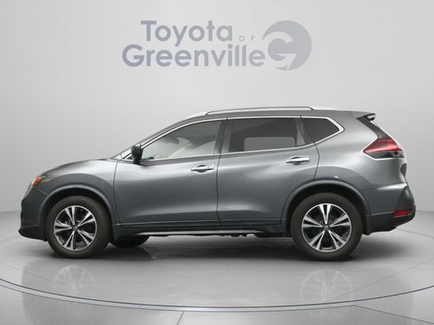 Used 2019 Nissan Rogue SV w/ Premium Package FWD image 6