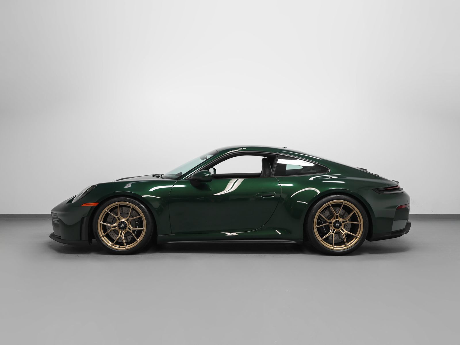 Certified 2026 Porsche 911 GT3 RWD image 2