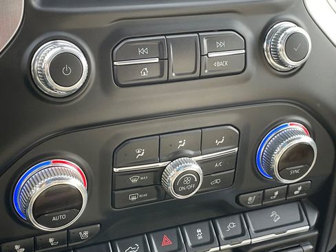 Used 2020 GMC Sierra 1500 SLT w/ SLT Premium Plus Package image 38