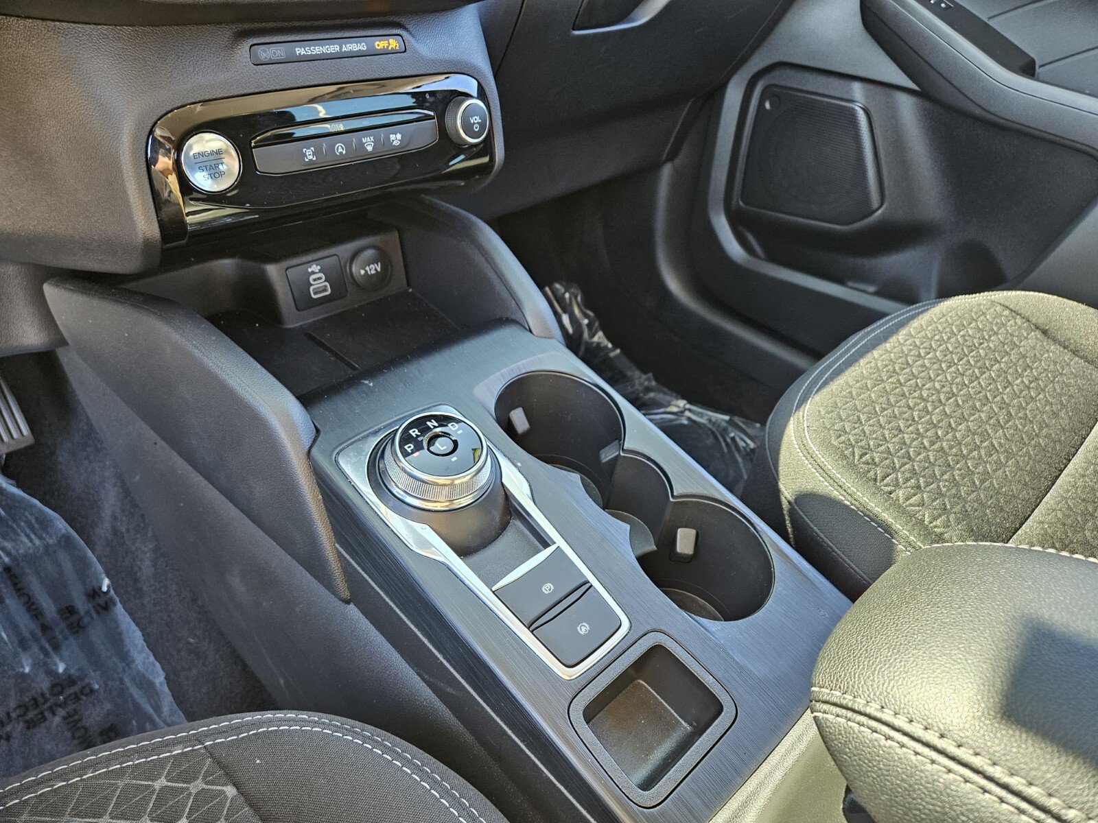 Used 2025 Ford Escape Active w/ Tech Pack #1 FWD image 23