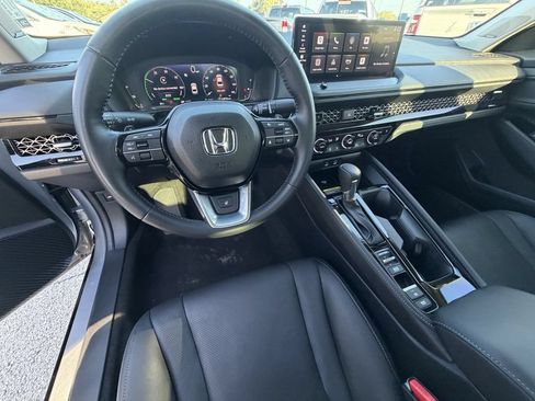 Used 2025 Honda Accord Touring image 18