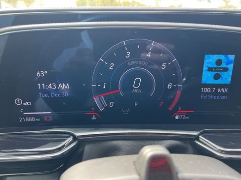 Used 2023 Cadillac Escalade V image 30