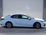 Used 2021 Toyota Camry LE image 3