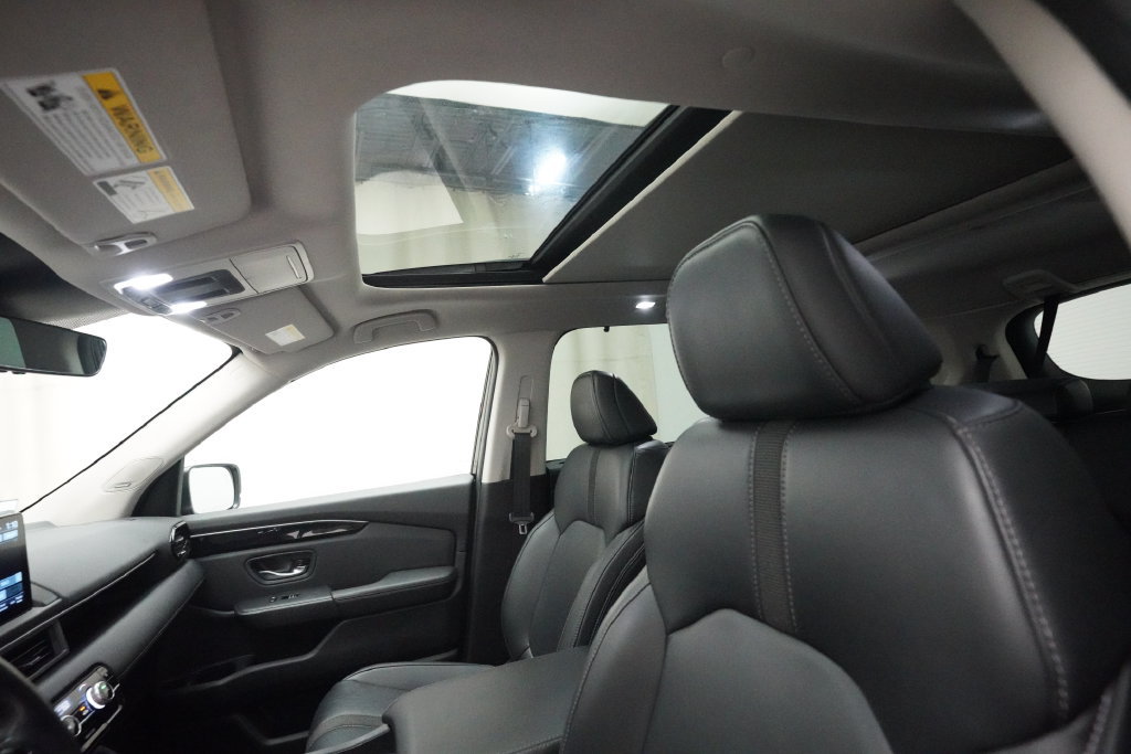 Used 2023 Honda Pilot Touring image 31