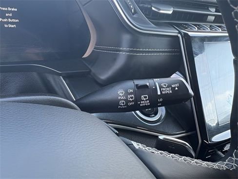 Used 2021 Jeep Grand Cherokee L Laredo image 15