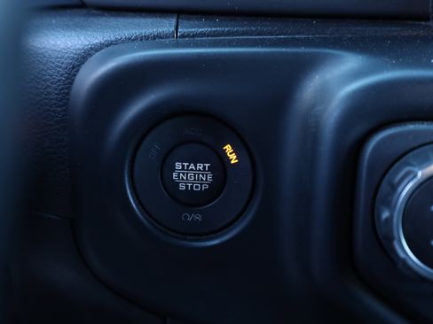 Used 2023 Jeep Wrangler Sport S image 21