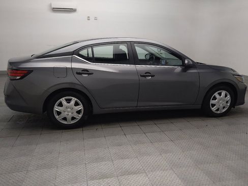 Used 2025 Nissan Sentra S FWD image 10