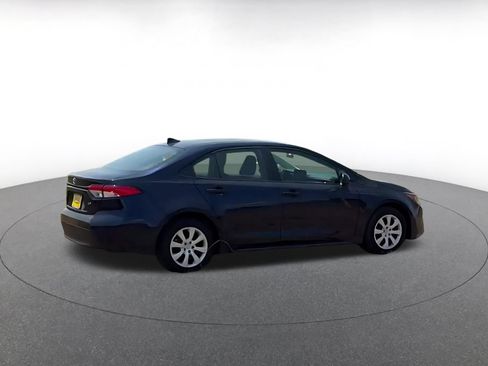 Used 2025 Toyota Corolla LE FWD image 14