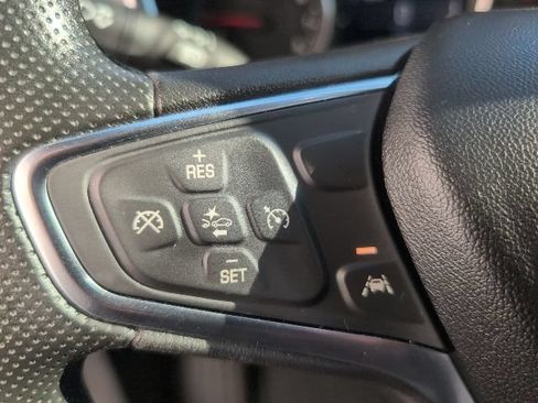 Used 2020 Chevrolet Equinox LT FWD image 18