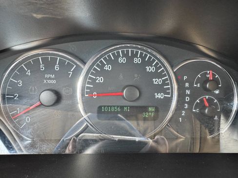 Used 2008 Buick LaCrosse CXS image 13