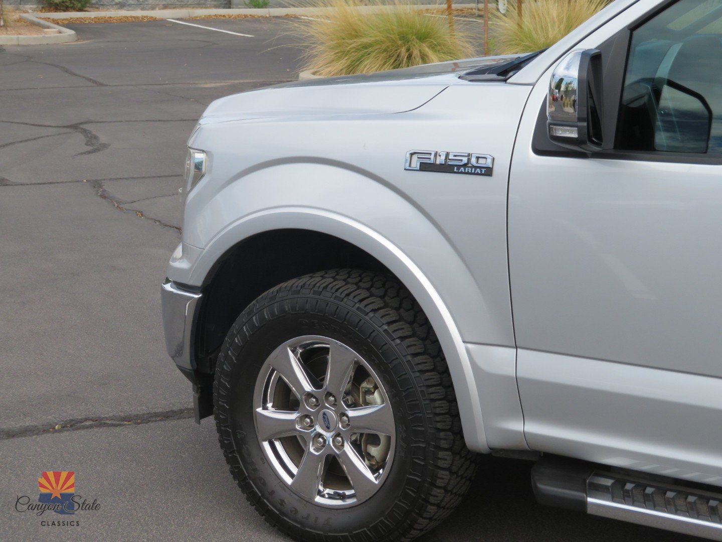 Used 2019 Ford F150 Lariat w/ Equipment Group 502A Luxury AWD/4WD image 13