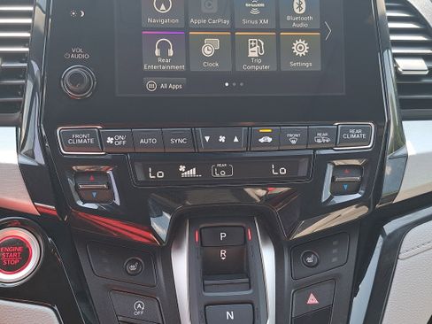 Used 2024 Honda Odyssey Touring image 23